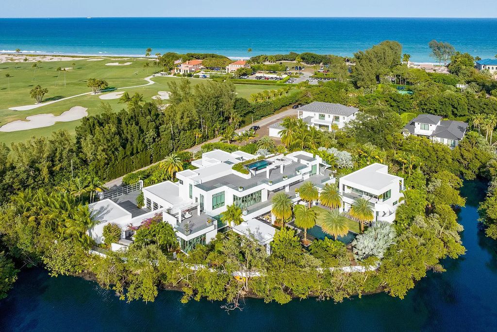 1104 Seminole Boulevard, Villa Azura at Seminole Landing is a contemporary architectural masterpiece nestled in the oceanfront community of North Palm Beach, Florida.