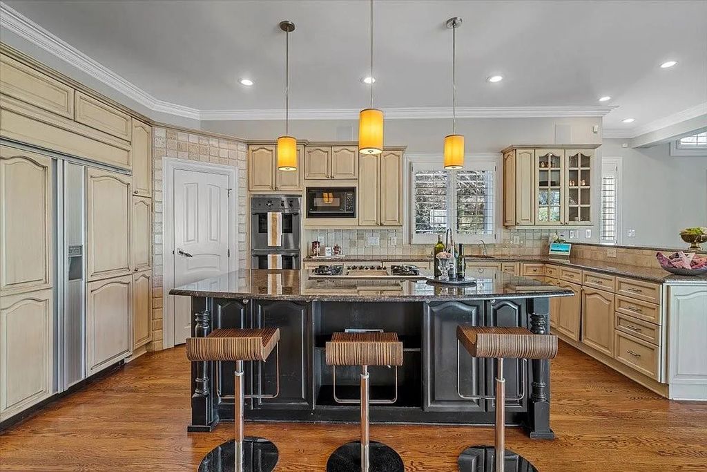 The Estate in Charlotte embodies modern luxury & amenities, now available for sale. This home located at 6312 Mitchell Hollow Rd, Charlotte, North Carolina