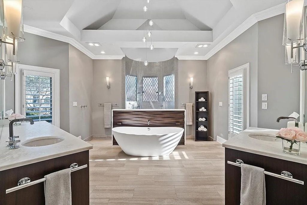 The Estate in Charlotte embodies modern luxury & amenities, now available for sale. This home located at 6312 Mitchell Hollow Rd, Charlotte, North Carolina