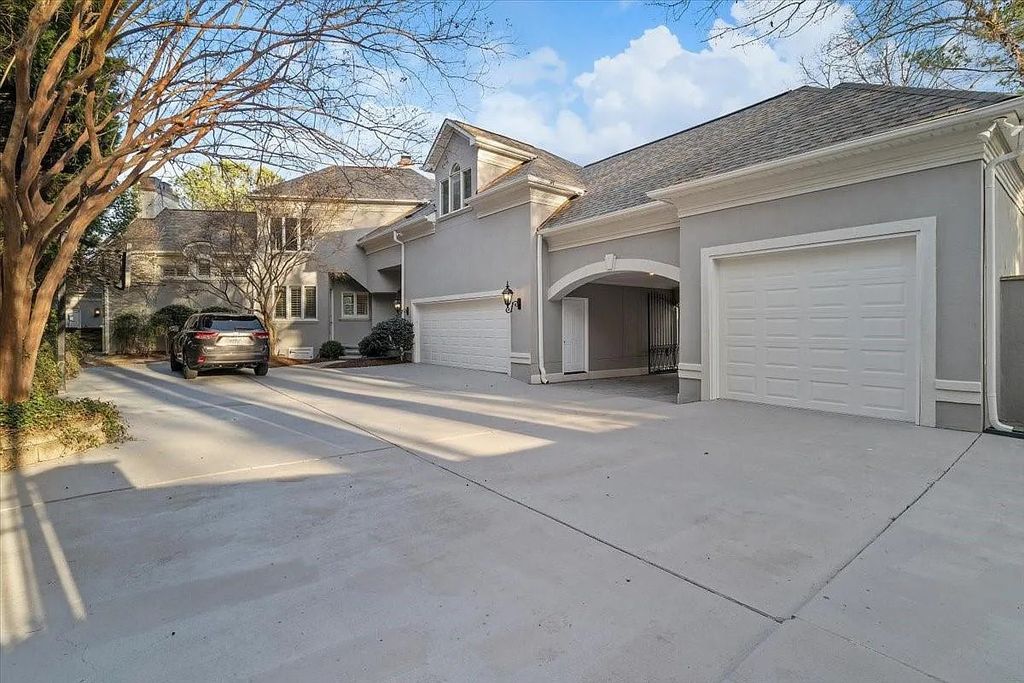 The Estate in Charlotte embodies modern luxury & amenities, now available for sale. This home located at 6312 Mitchell Hollow Rd, Charlotte, North Carolina