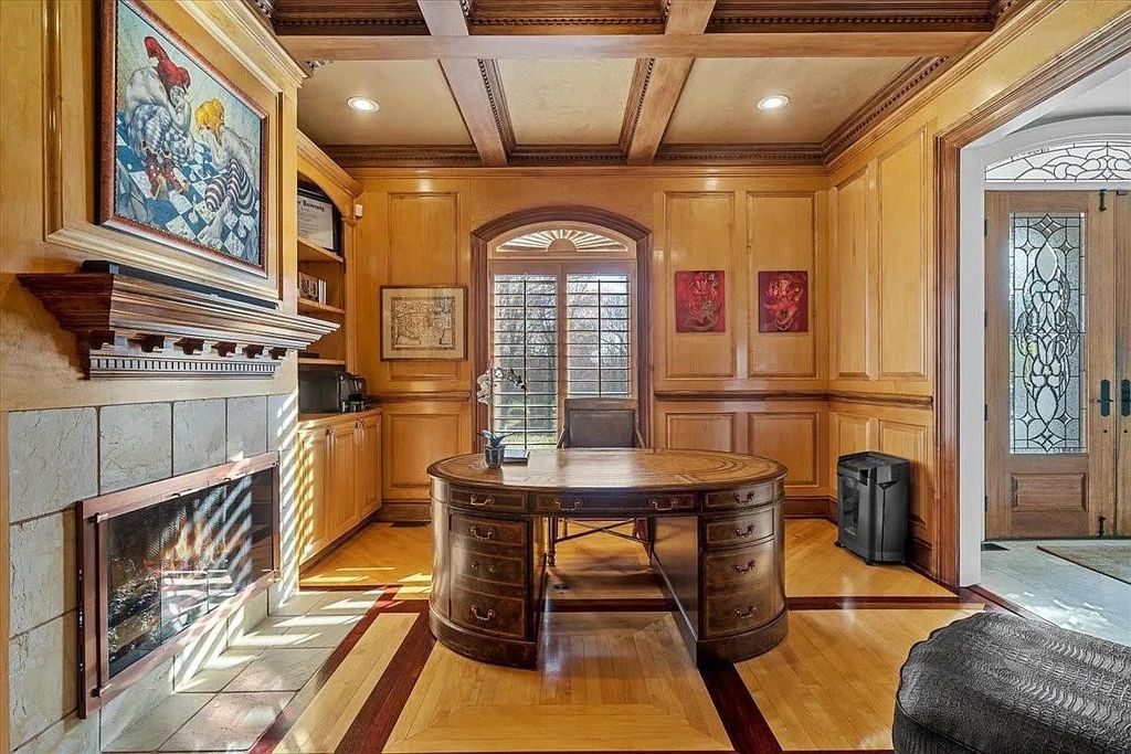 The Estate in Charlotte embodies modern luxury & amenities, now available for sale. This home located at 6312 Mitchell Hollow Rd, Charlotte, North Carolina
