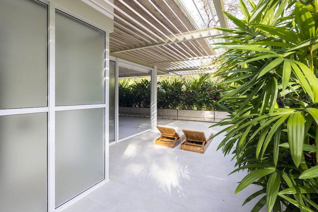 Casa Azucar, an Oasis Blends Indoor and Outdoor Living by Studio Saxe