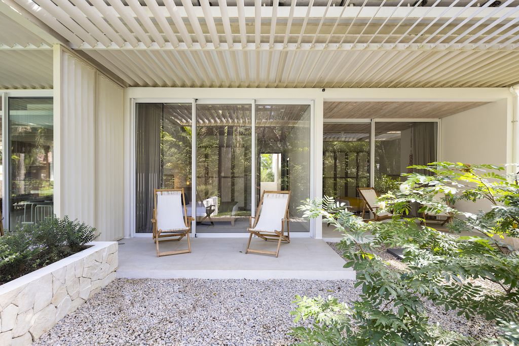 Casa Azucar an Oasis Blends Indoor and Outdoor Living by Studio Saxe 26