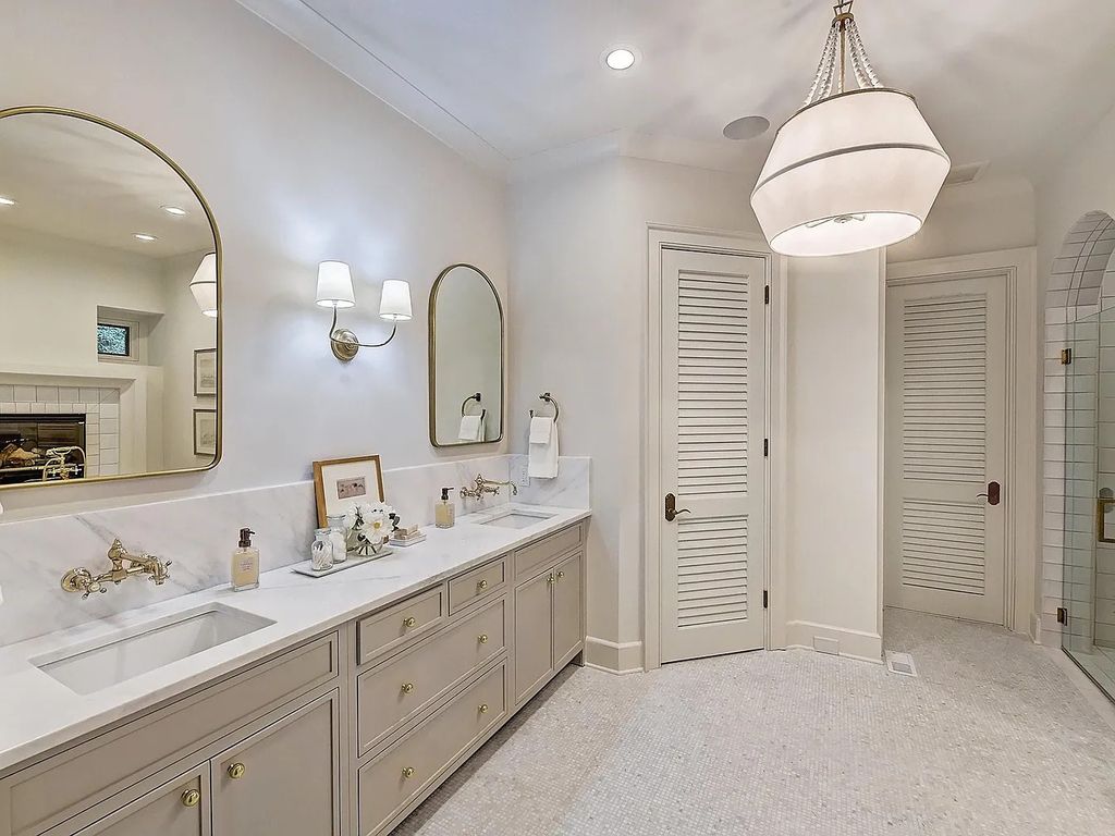 The Estate in Charlotte is thoughtfully designed for entertaining from pool side dinners under the stars or enjoy cocktails on one of your many terraces, now available for sale. This home located at 5403 Gorham Dr, Charlotte, North Carolina