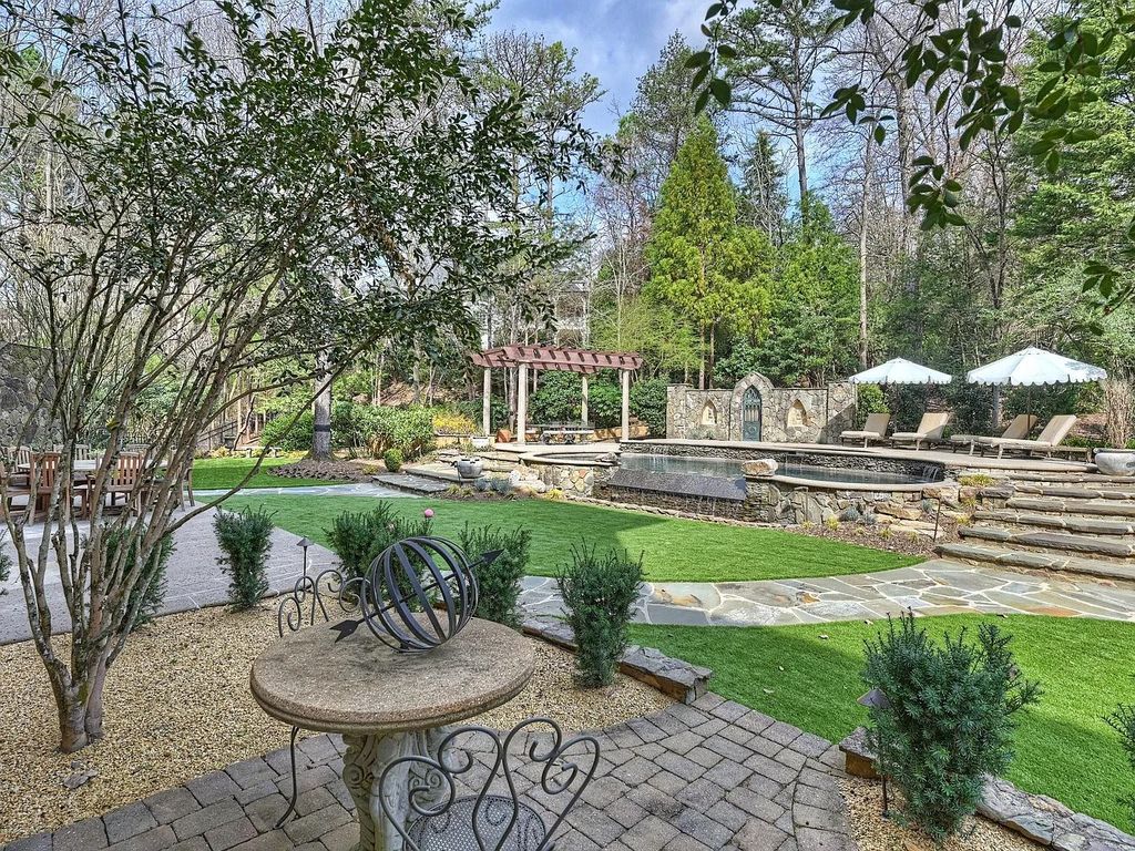 The Estate in Charlotte is thoughtfully designed for entertaining from pool side dinners under the stars or enjoy cocktails on one of your many terraces, now available for sale. This home located at 5403 Gorham Dr, Charlotte, North Carolina