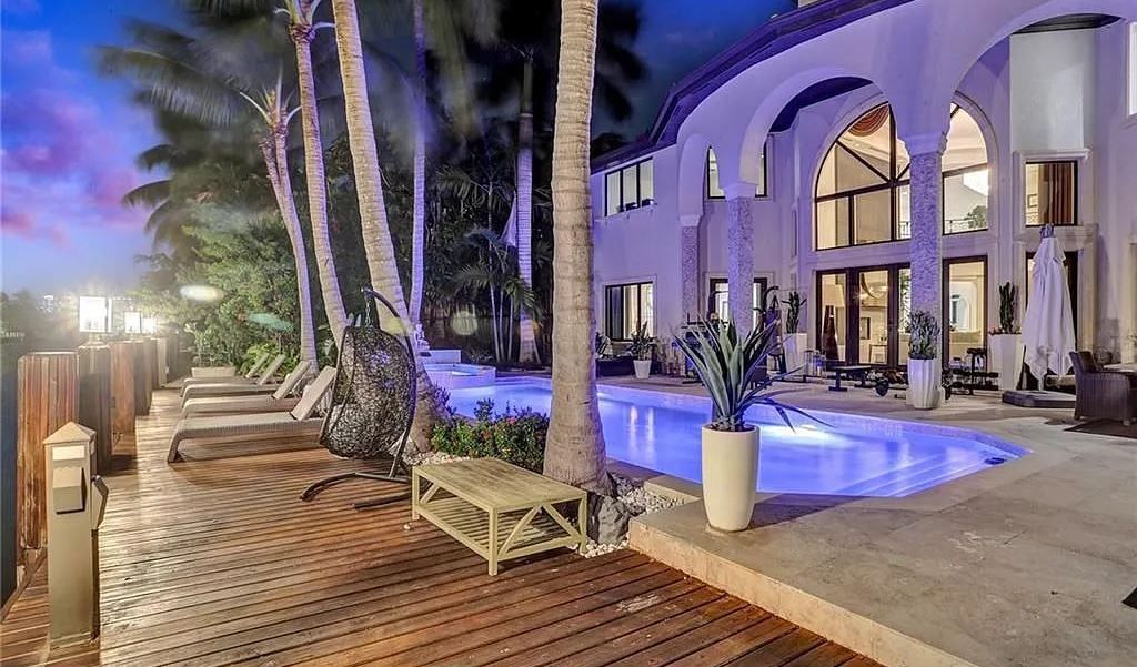 Discover a life of luxury and sophistication at 34 Isla Bahia Drive in Fort Lauderdale, Florida. This luxurious home boasts 6 bedrooms and 8 bathrooms, with over 8,000 square feet of living space situated on a spacious 0.30-acre lot.