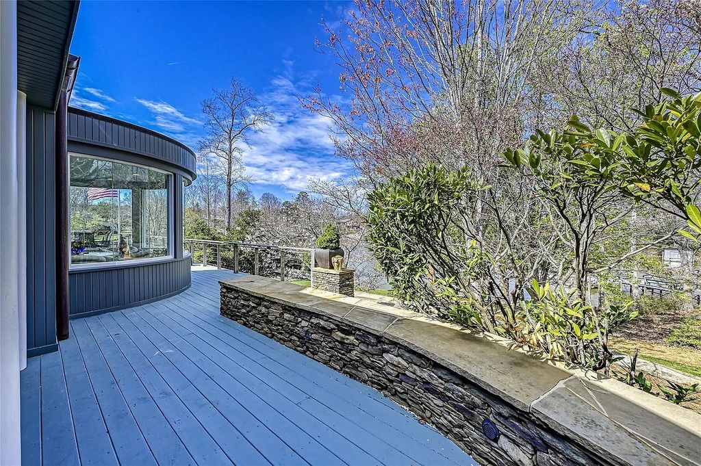 For $3.2M, This is Your Chance to Own Lakefront Property with Bauhaus-style Architecture in Charlotte, NC