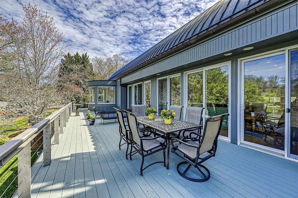 For $3.2M, This is Your Chance to Own Lakefront Property with Bauhaus-style Architecture in Charlotte, NC