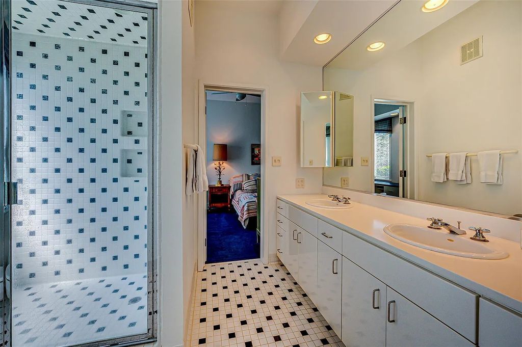 For $3.2M, This is Your Chance to Own Lakefront Property with Bauhaus-style Architecture in Charlotte, NC