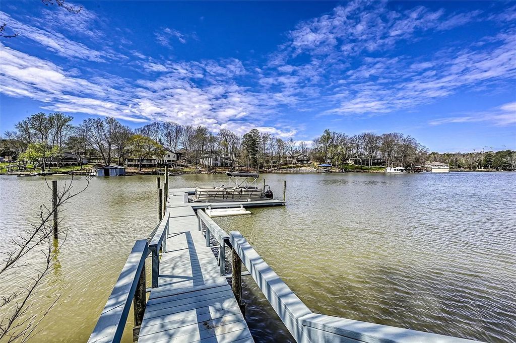 For $3.2M, This is Your Chance to Own Lakefront Property with Bauhaus-style Architecture in Charlotte, NC