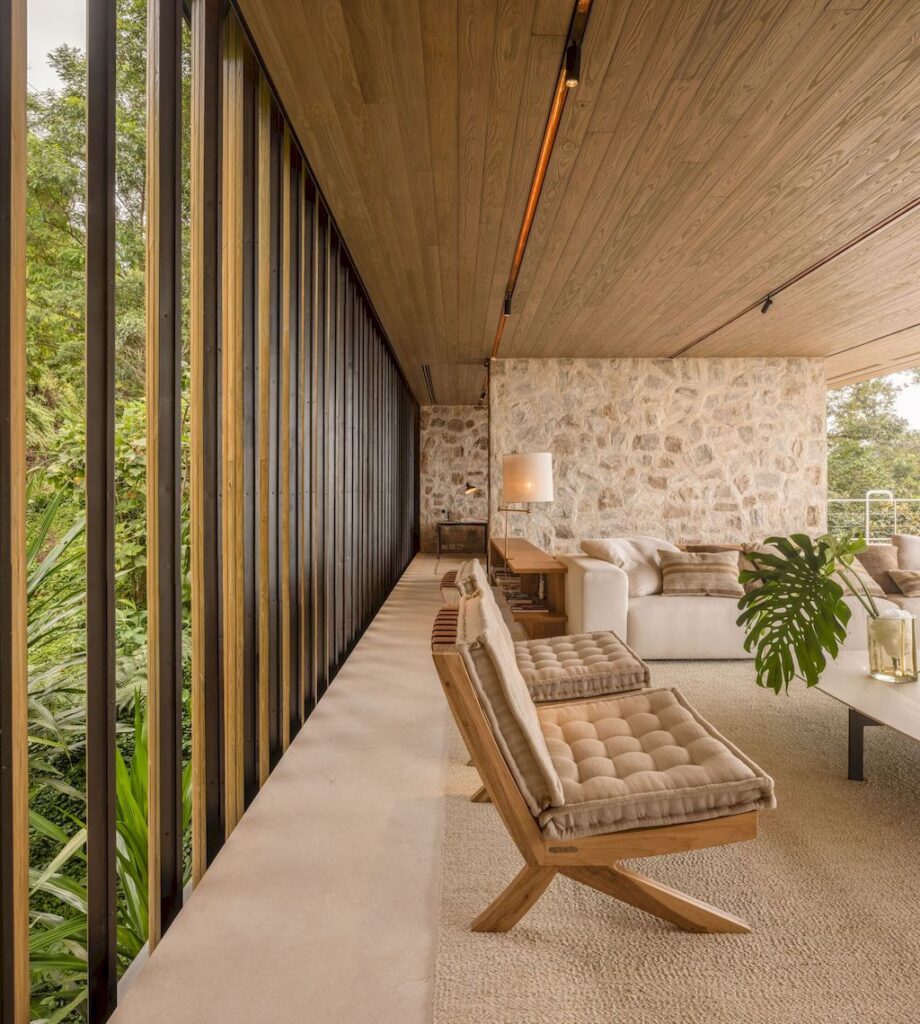LAB House, stunning home blend in with nature by Studio Arthur Casas