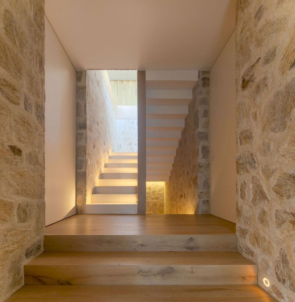 LAB House, stunning home blend in with nature by Studio Arthur Casas