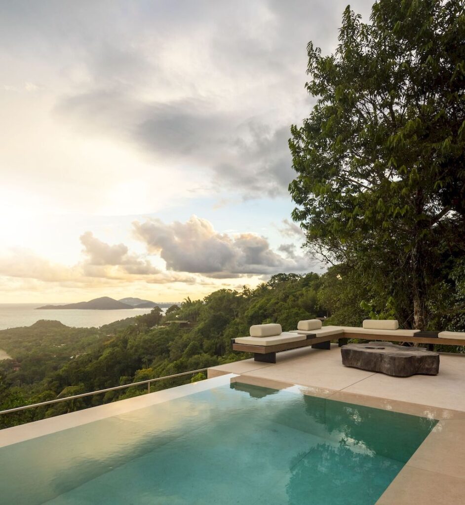 LAB House, stunning home blend in with nature by Studio Arthur Casas