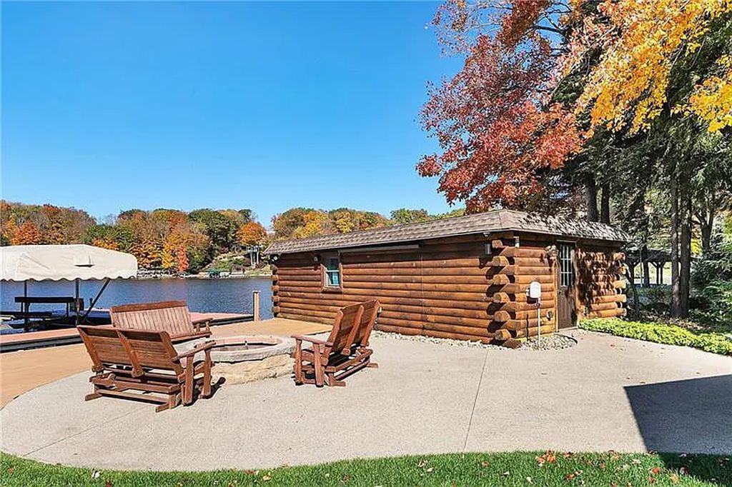 The Estate in Central City is a luxurious home meticulously maintained from the entrance to the inside and landscaping now available for sale. This home located at 196 S Peninsula Dr, Central City, Pennsylvania; offering 05 bedrooms and 05 bathrooms with 4,198 square feet of living spaces.