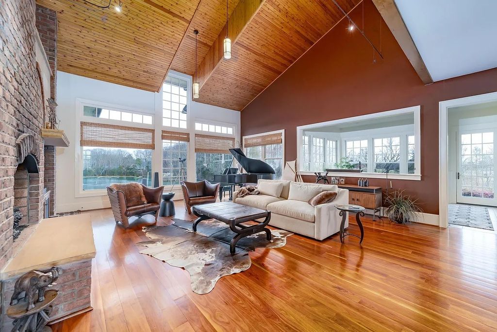 The Estate in Midland is a luxurious home now available for sale. This home located at 13500 Cabarrus Station Rd, Midland, North Carolina