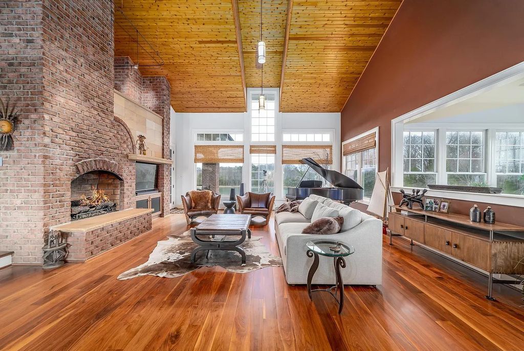 The Estate in Midland is a luxurious home now available for sale. This home located at 13500 Cabarrus Station Rd, Midland, North Carolina