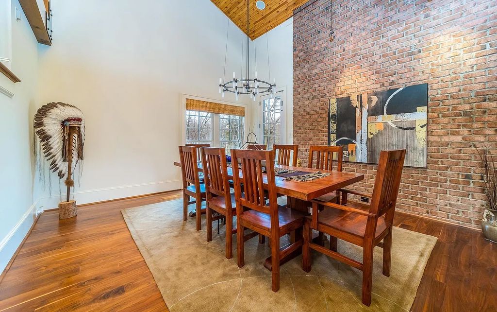 The Estate in Midland is a luxurious home now available for sale. This home located at 13500 Cabarrus Station Rd, Midland, North Carolina