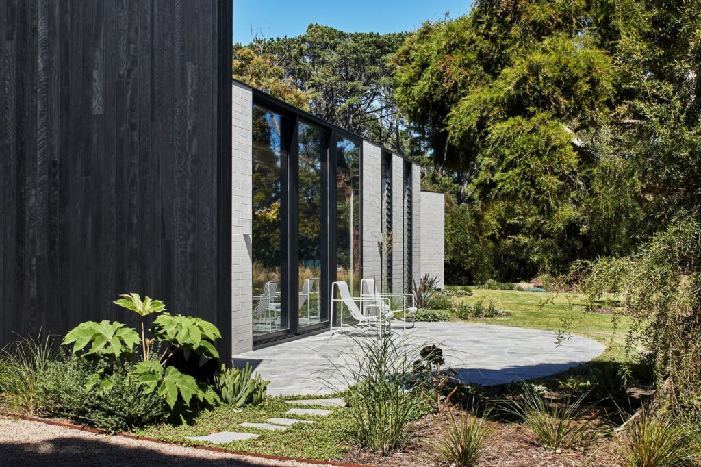 Mount Martha House, Single-storey Holiday Residence by Kister Architects