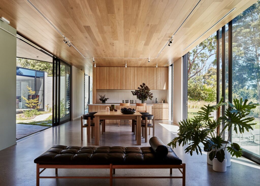 Mount Martha House, Single-storey Holiday Residence by Kister Architects