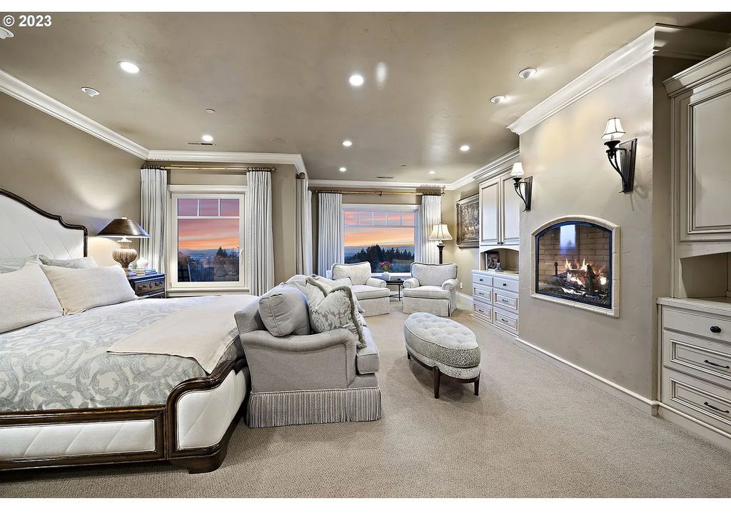 The Estate in Portland is a luxurious home featuring rich amenities, large living spaces and soaring ceilings to offer spectacular sunset and panoramic views now available for sale. This home located at 12955 NW Skyline Blvd, Portland, Oregon; offering 04 bedrooms and 05 bathrooms with 7,956 square feet of living spaces.