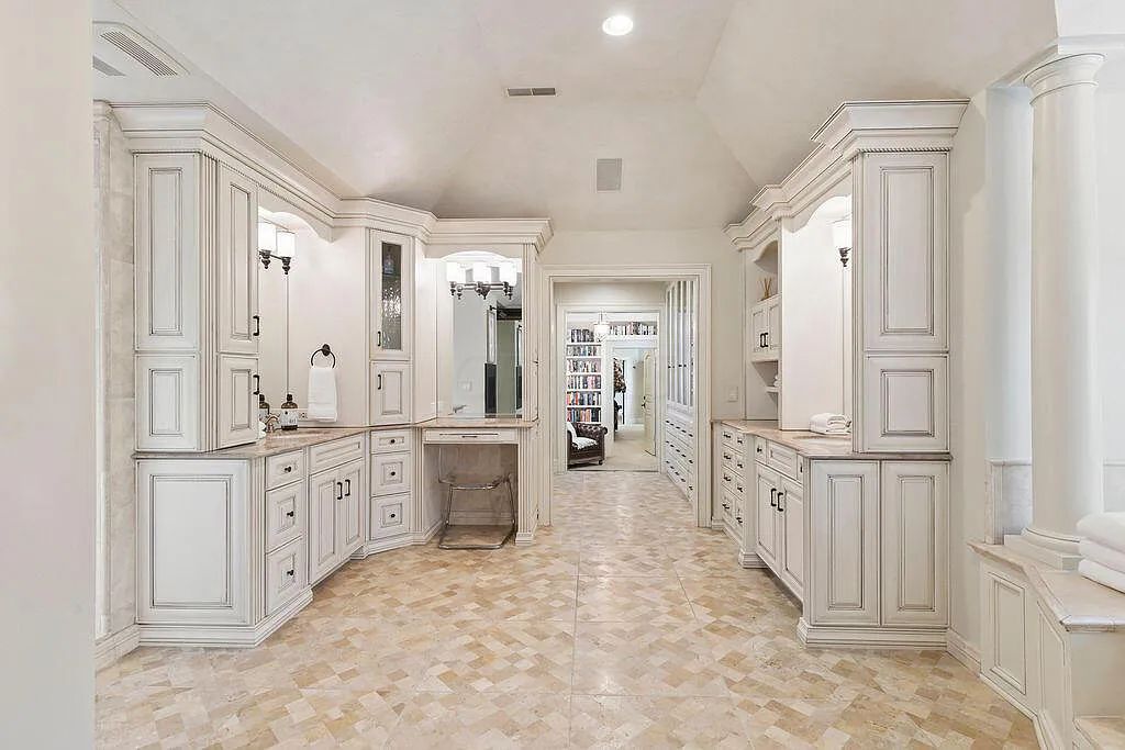 The Estate in Delaware is a luxurious home featuring architectural excellence and handcrafted details now available for sale. This home located at 1581 Woodland Hall Dr, Delaware, Ohio; offering 07 bedrooms and 11 bathrooms with 11,787 square feet of living spaces.