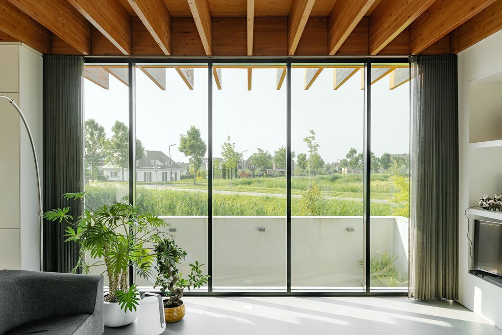 Terphouse Rotterdam, Sustainable Home with Timber roof by Studio AAAN