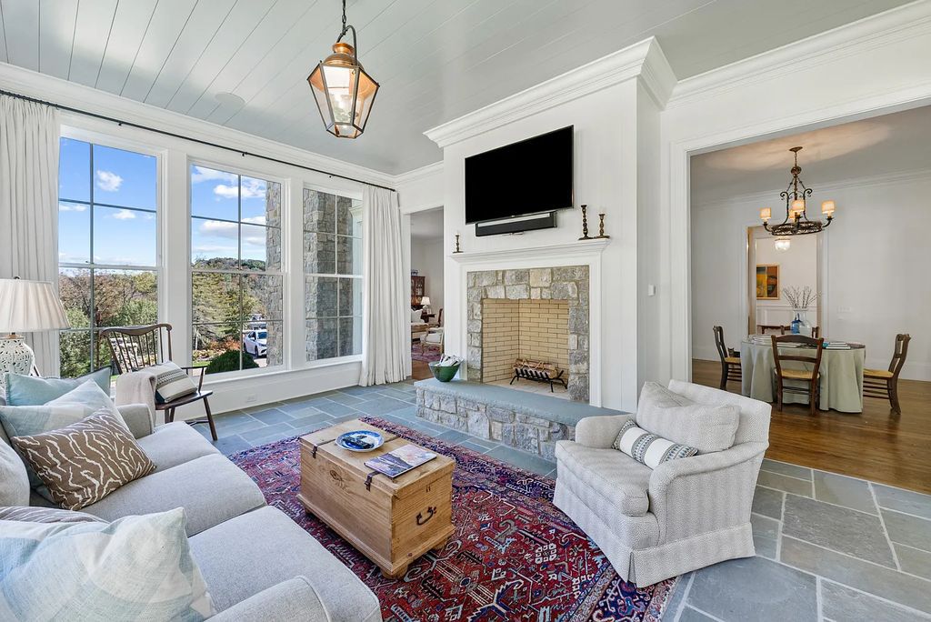 This $10M Beautiful Estate in Nashville, TN  Exudes all the Quintessential Graces and Charms