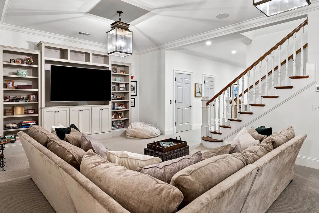 This $10M Beautiful Estate in Nashville, TN  Exudes all the Quintessential Graces and Charms