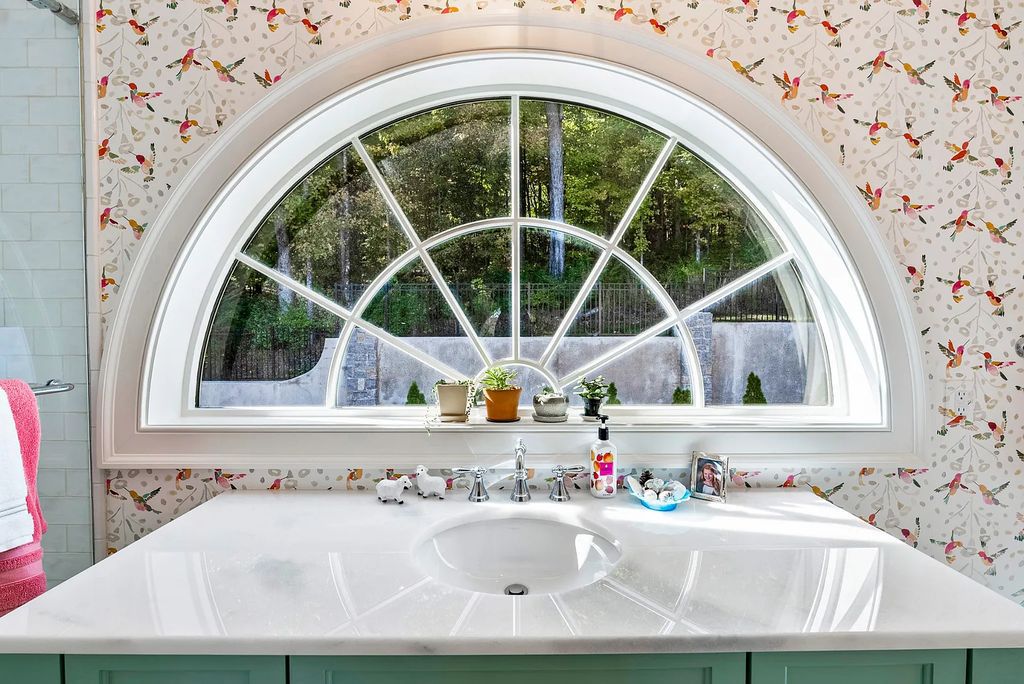 This $10M Beautiful Estate in Nashville, TN  Exudes all the Quintessential Graces and Charms
