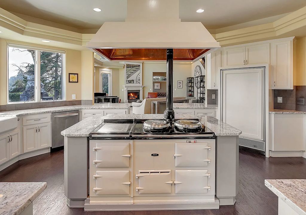 The Estate in Wilsonville is a luxurious home providing a secluded retreat yet with maximal river views now available for sale. This home located at 12300 SW Riverview Ln, Wilsonville, Oregon; offering 04 bedrooms and 04 bathrooms with 5,886 square feet of living spaces.
