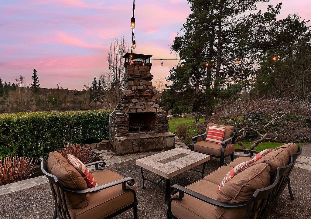 The Estate in Wilsonville is a luxurious home providing a secluded retreat yet with maximal river views now available for sale. This home located at 12300 SW Riverview Ln, Wilsonville, Oregon; offering 04 bedrooms and 04 bathrooms with 5,886 square feet of living spaces.