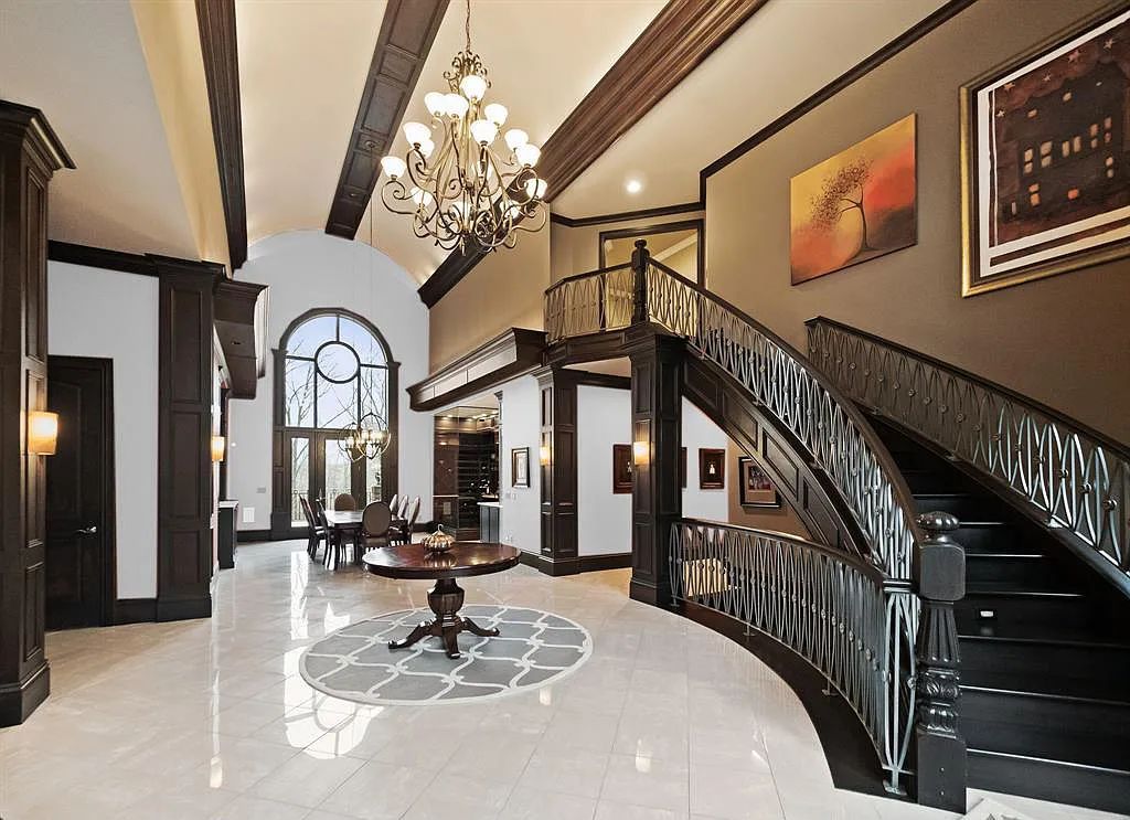 The Estate in Oakland is a luxurious home built for year-round entertaining and comfort with an open floor plan and multiple living areas now available for sale. This home located at 712 E Gunn Rd, Oakland, Michigan; offering 06 bedrooms and 09 bathrooms with 7,292 square feet of living spaces.