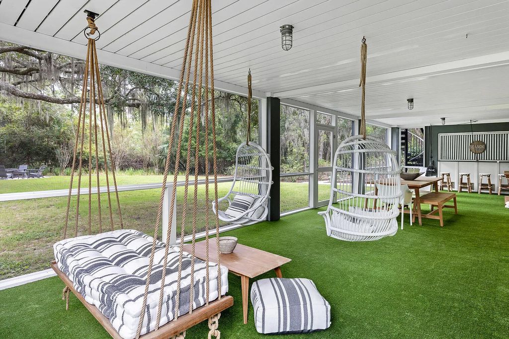 The Estate in Daniel Island is a luxurious home newly renovated with incomparable features and finishes now available for sale. This home located at 181 River Green Pl, Daniel Island, South Carolina; offering 05 bedrooms and 06 bathrooms with 4,432 square feet of living spaces.
