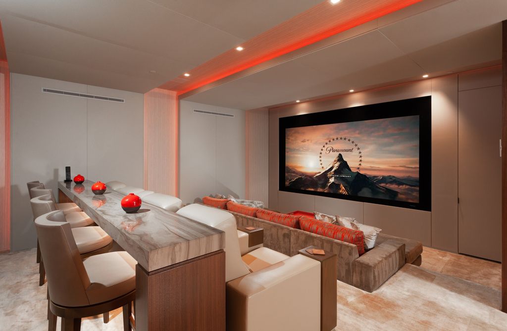 7 Strand Beach Drive in Dana Point, CA is an exquisite property that boasts breathtaking Pacific Ocean views, unparalleled contemporary architecture, and a prime location at The Strand at Headlands. Built in 2018 by Brown Brothers Construction, this modern custom showplace features approximately 9,630 square feet of living space, six ensuite bedrooms, and seven-and-a-half baths, including two primary suites and a junior suite on the top level.