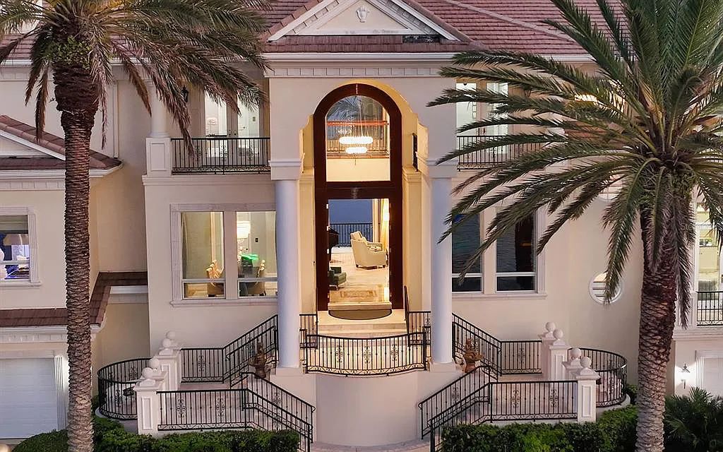 Welcome to a stunning Siesta Key coastal home 1414 Point Crisp Road, Sarasota, Florida with 360-degree bay views and 546 feet of waterfront on Little Sarasota Bay. This 6-bed, 9-bath home boasts 7,162 sqft of living space on 1.22 acres of land.