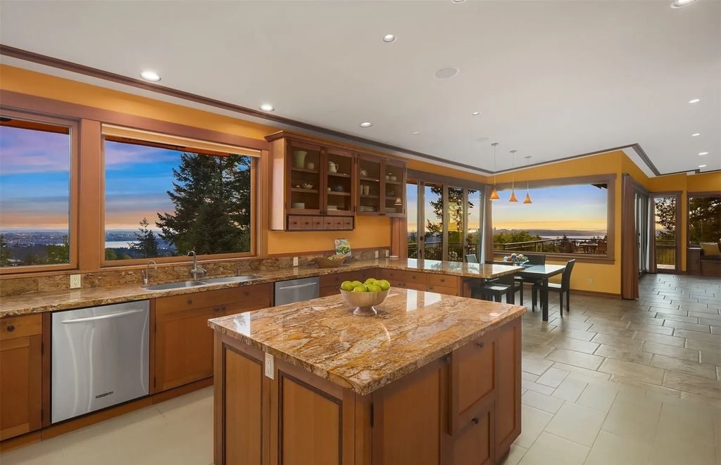Dramatic Ever-Changing Views Provide a Breathtaking Backdrop for This $3.798M Modern Home in Bellevue, WA
