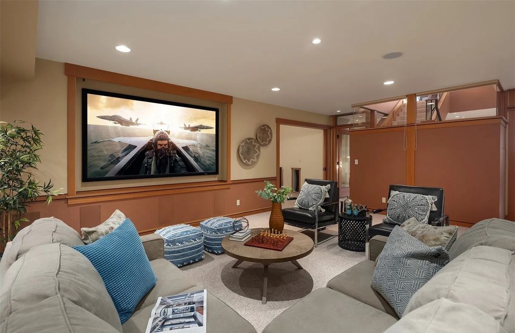 Dramatic Ever-Changing Views Provide a Breathtaking Backdrop for This $3.798M Modern Home in Bellevue, WA