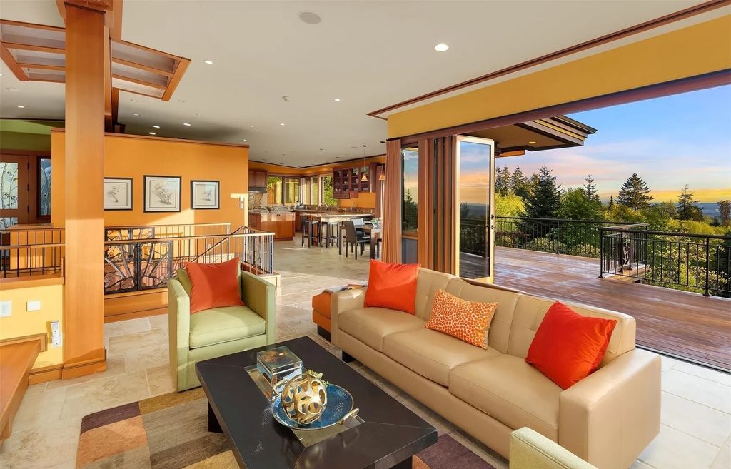 Dramatic Ever-Changing Views Provide a Breathtaking Backdrop for This $3.798M Modern Home in Bellevue, WA