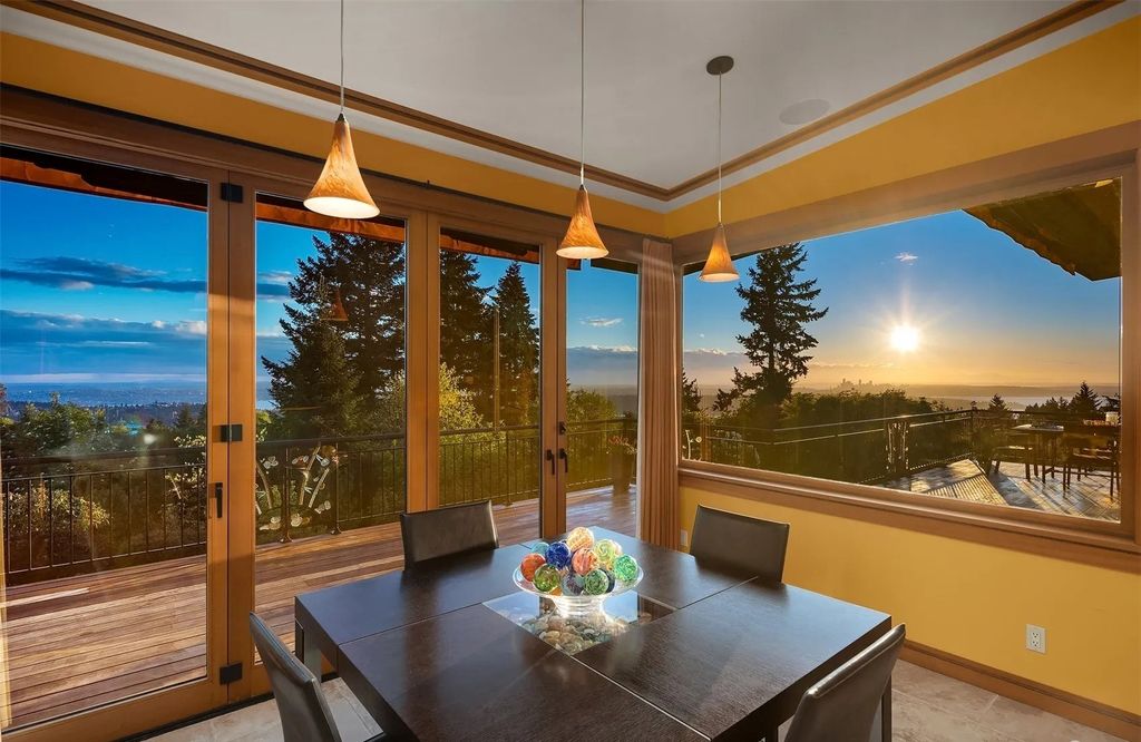 Dramatic Ever-Changing Views Provide a Breathtaking Backdrop for This $3.798M Modern Home in Bellevue, WA