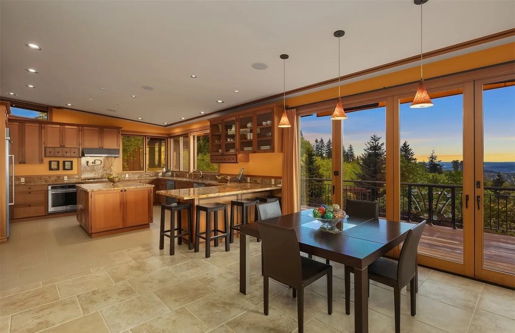 Dramatic Ever-Changing Views Provide a Breathtaking Backdrop for This $3.798M Modern Home in Bellevue, WA