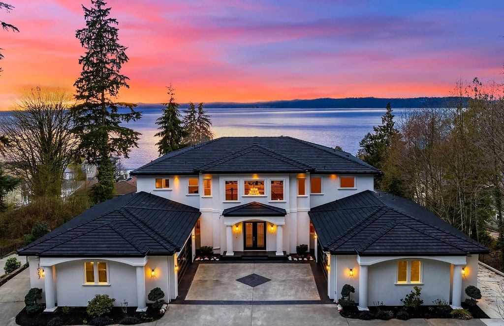 Exceptional Des Moines, WA Residence: A Private Oasis with Stunning Views, Timeless Style, and a Price of $2.995M