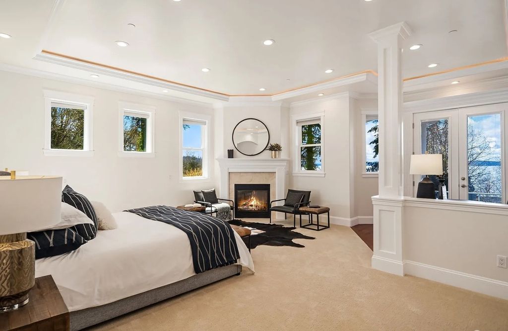 Exceptional Des Moines, WA Residence: A Private Oasis with Stunning Views, Timeless Style, and a Price of $2.995M