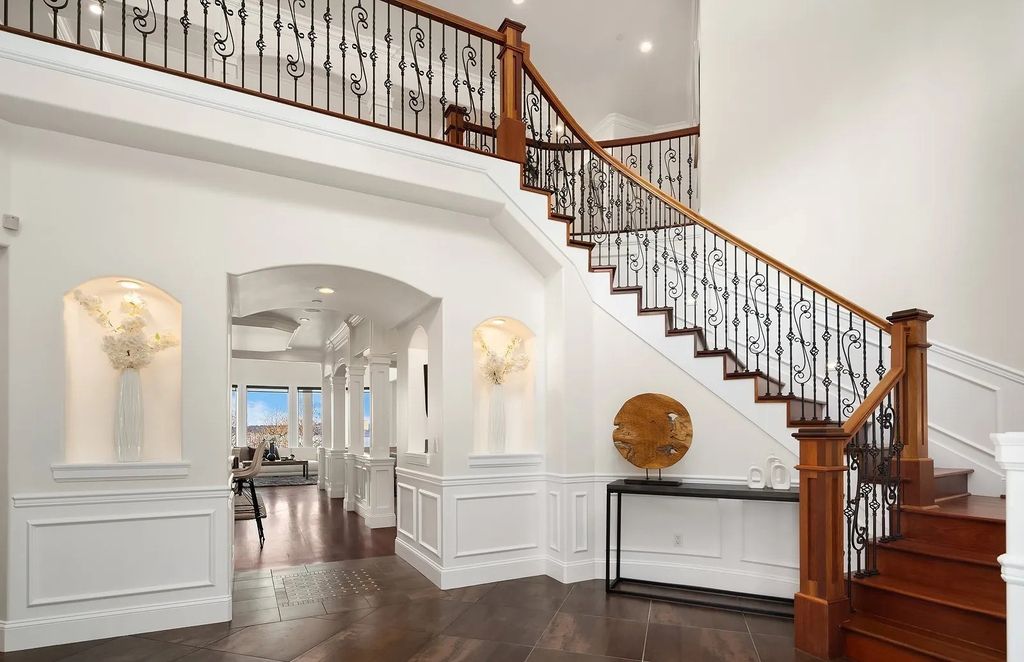 Exceptional Des Moines, WA Residence: A Private Oasis with Stunning Views, Timeless Style, and a Price of $2.995M
