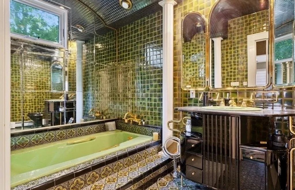 Live in Splendor: Exceptional Mansion for Sale in Hewlett Bay Park, NY at $3.65M - Your Gateway to Luxurious Living