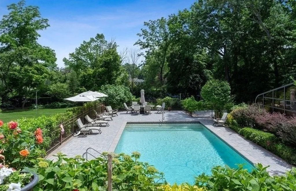 Live in Splendor: Exceptional Mansion for Sale in Hewlett Bay Park, NY at $3.65M - Your Gateway to Luxurious Living