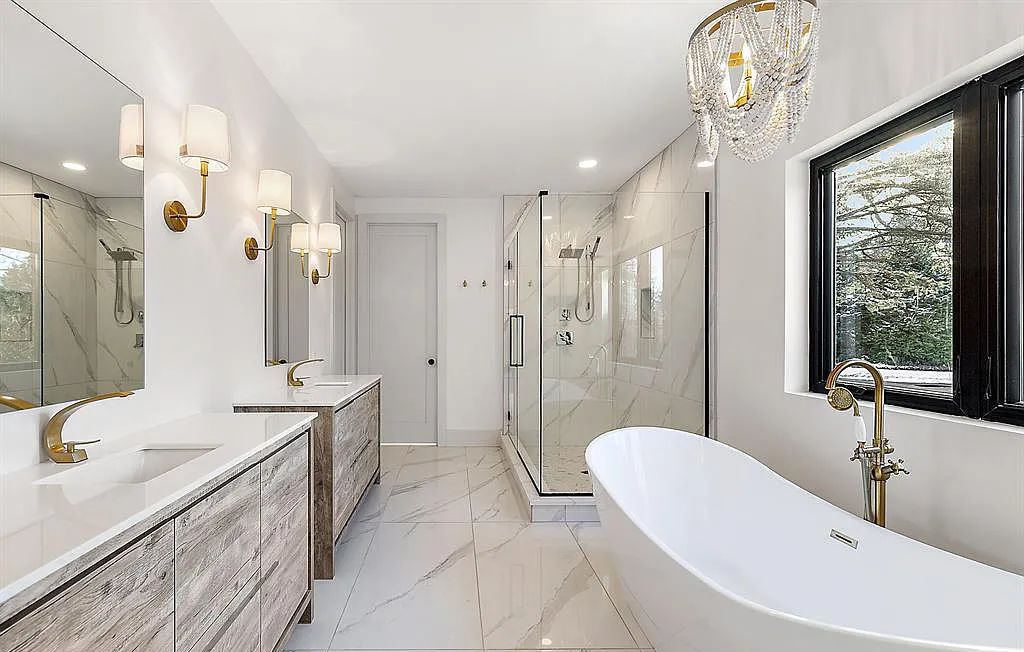 Live in Style: Beautifully Designed Waterfront Home in Bloomfield Hills, MI on Market for $2,350,000