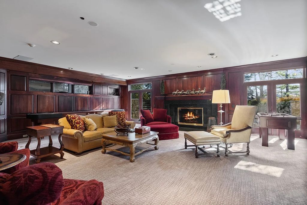 Magnificent $3.579M Residence in North Barrington, IL Offers Enchanting Entertainment Spaces and a Peaceful Sanctuary for Relaxation