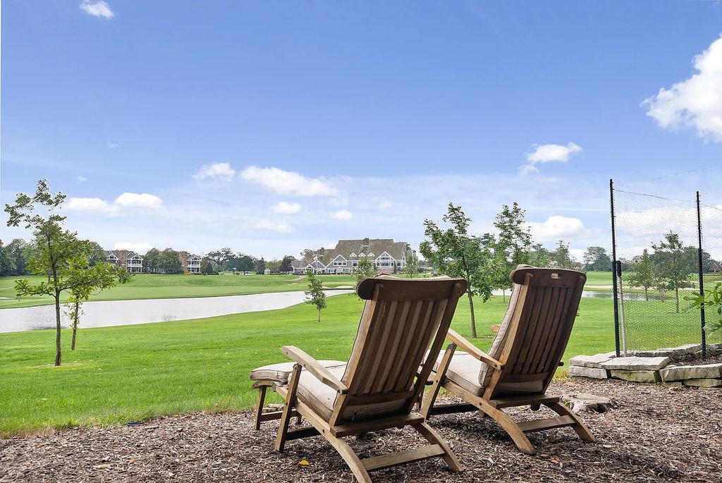 Magnificent 3.579M Residence in North Barrington IL Offers Enchanting Entertainment Spaces and a Peaceful Sanctuary for Relaxation 41 1
