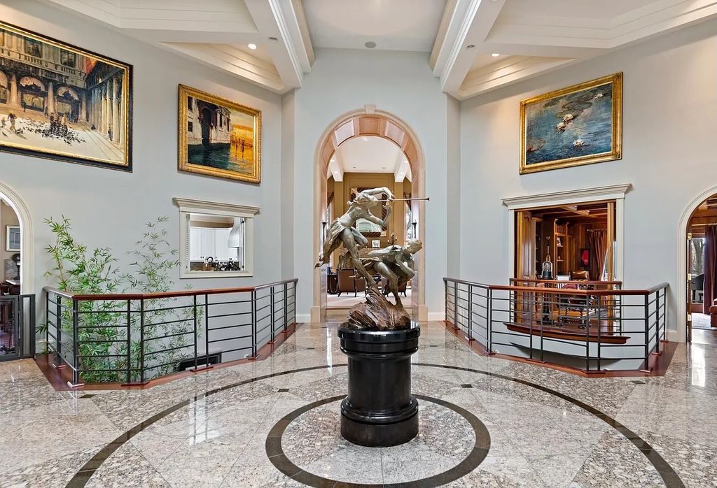 Magnificent 3.579M Residence in North Barrington IL Offers Enchanting Entertainment Spaces and a Peaceful Sanctuary for Relaxation 6 1
