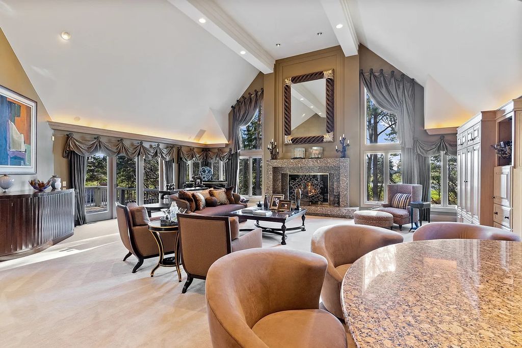 Magnificent $3.579M Residence in North Barrington, IL Offers Enchanting Entertainment Spaces and a Peaceful Sanctuary for Relaxation